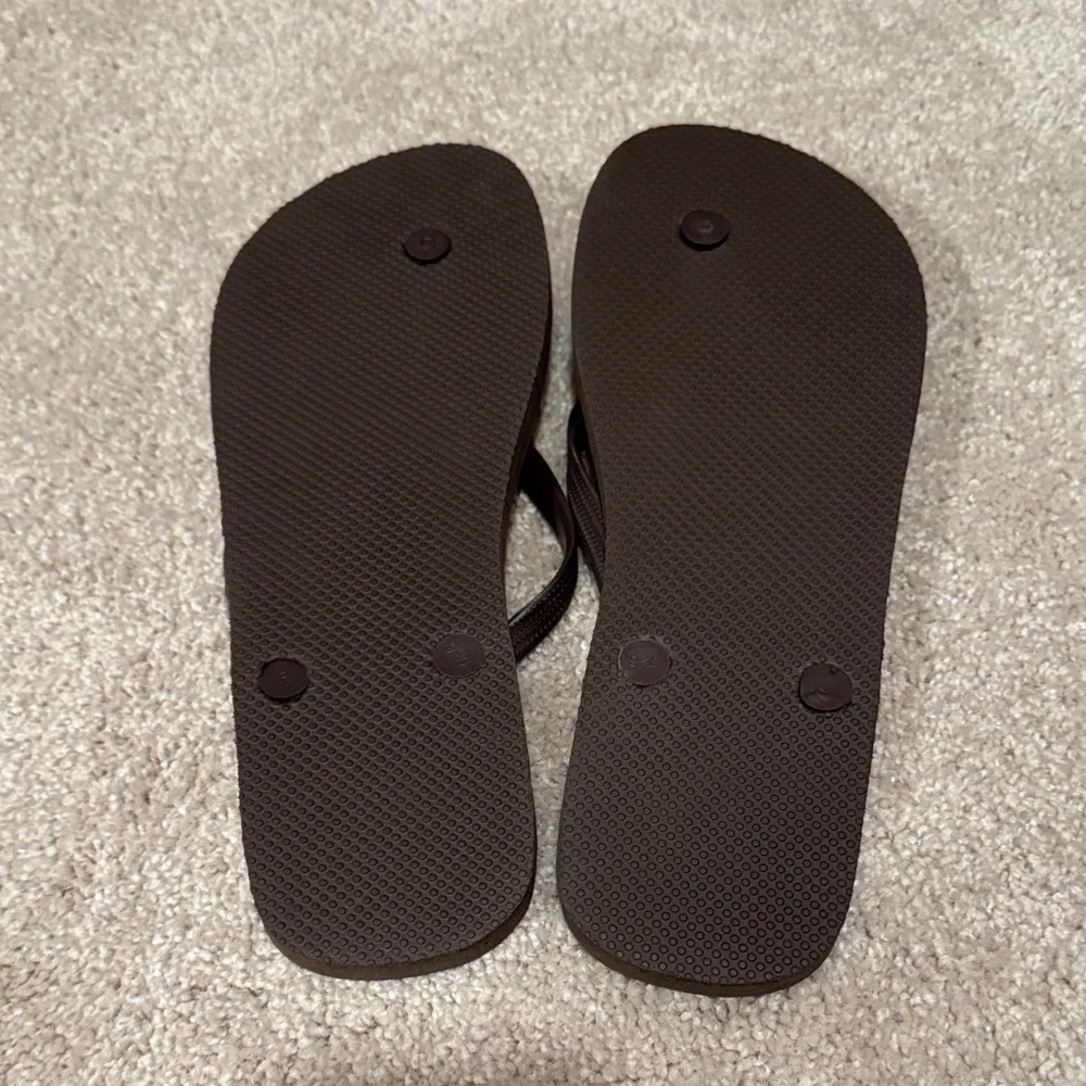 Old Navy Dark Brown Flip Flops - Picture 2 of 5